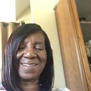 Meet your Posher, Maxine